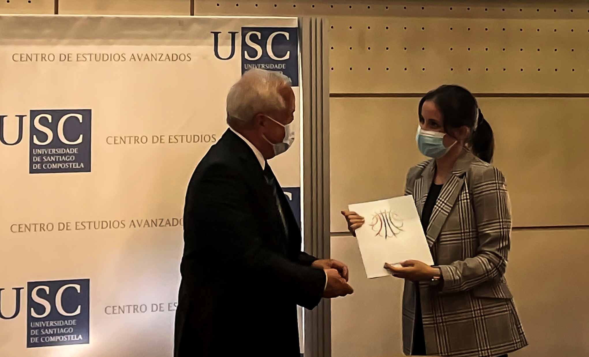 Entrega do prémio (foto: Carla Martins)