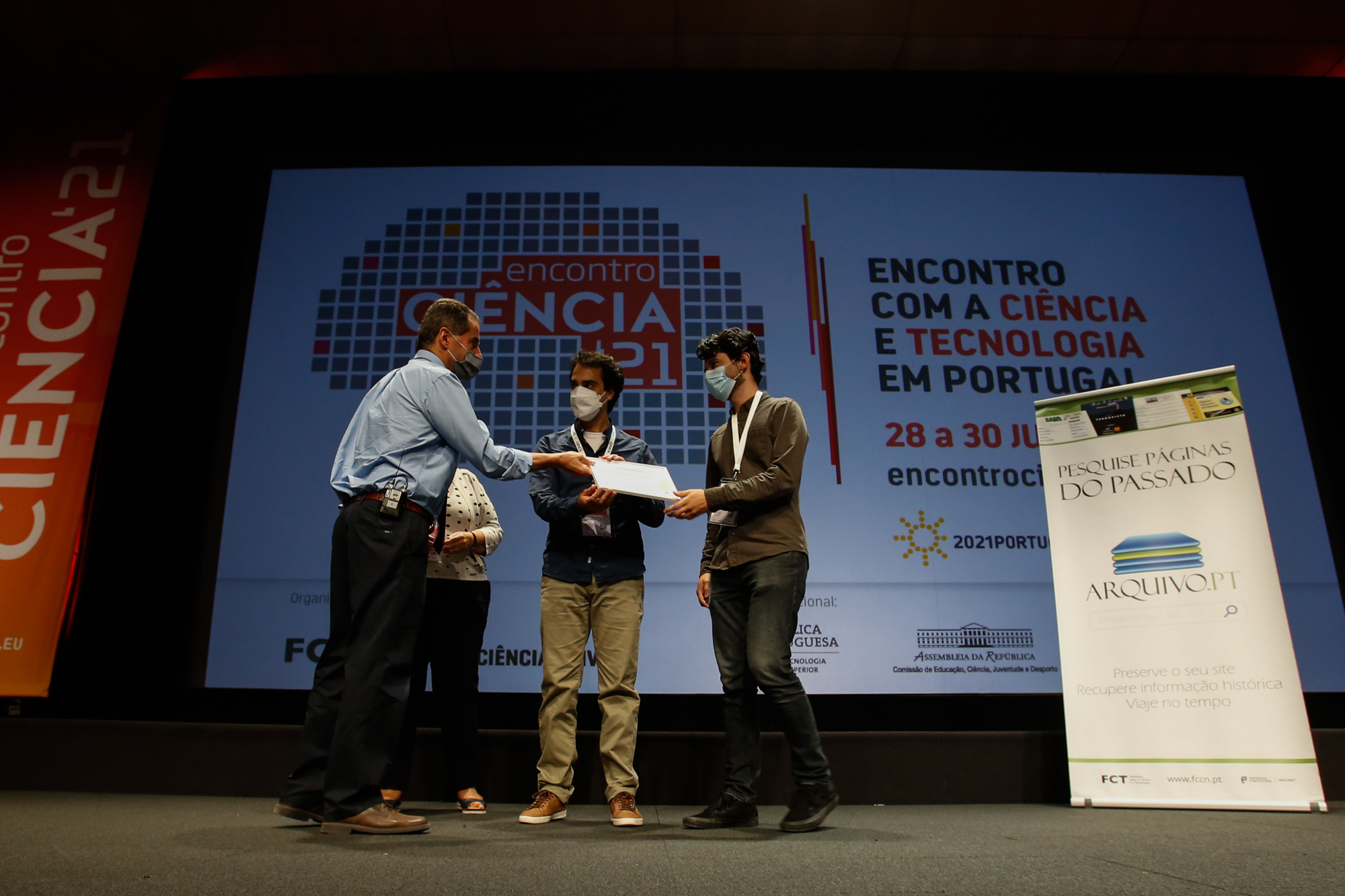 Ministro Manuel Heitor entrega prémio, no Encontro Ciência'21