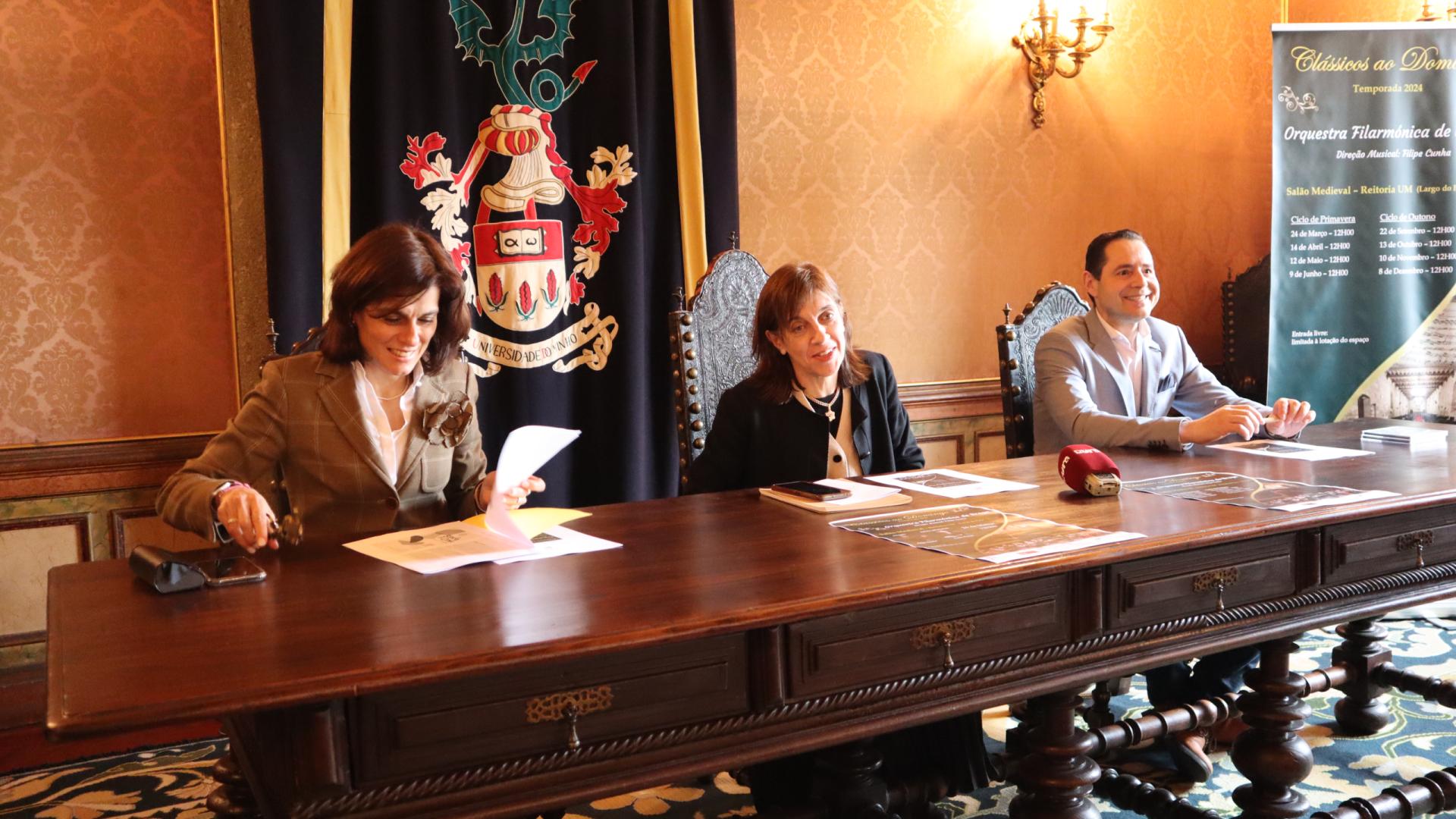 Conferência de imprensa, com Ana Ferreira (CM Braga), Joana Aguiar e Sivla (UMinho) e Filipe Cunha (OFB) (foto: Diário do Minho)
