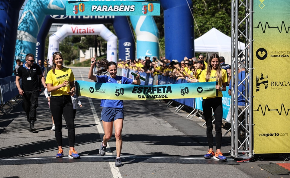 Filomena Costa, a primeira a cortar a meta (foto: Nuno Gonçalves)