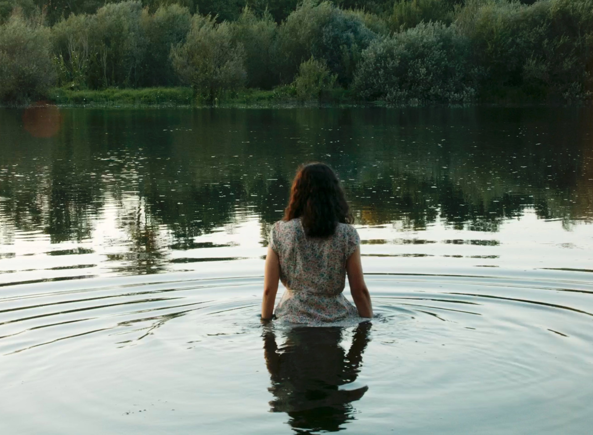 Filme - As melusinas à margem do rio