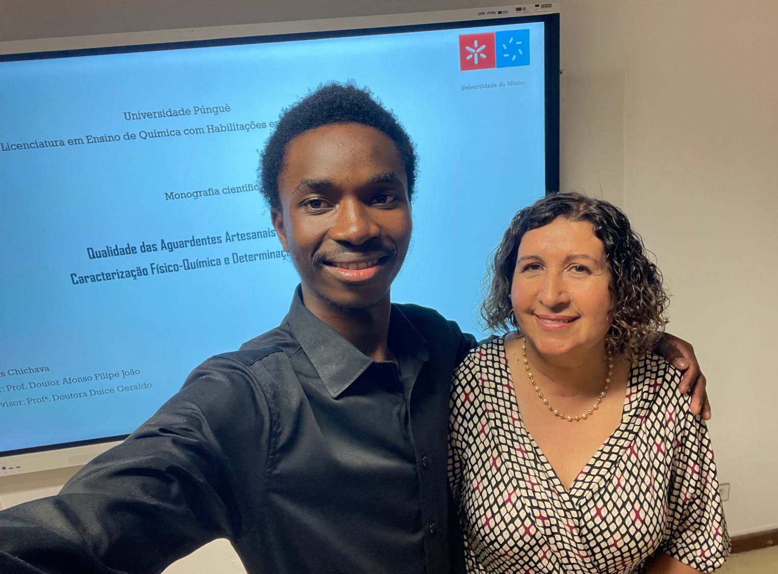 Gercílio Chichava com a orientadora Dulce Geraldo