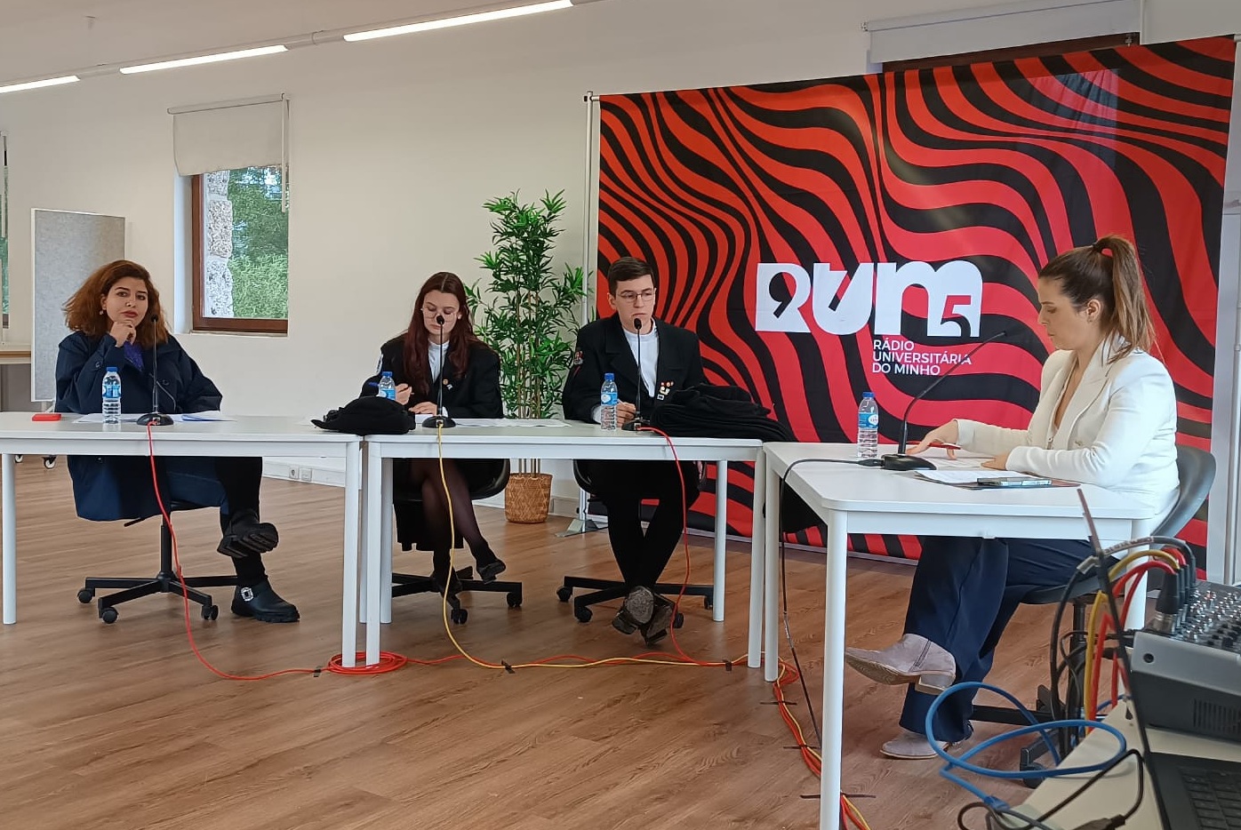 Debate dos candidatos à direção, na AAUMinho em Guimarães e na RUM (foto: Rita Almeida/RUM)