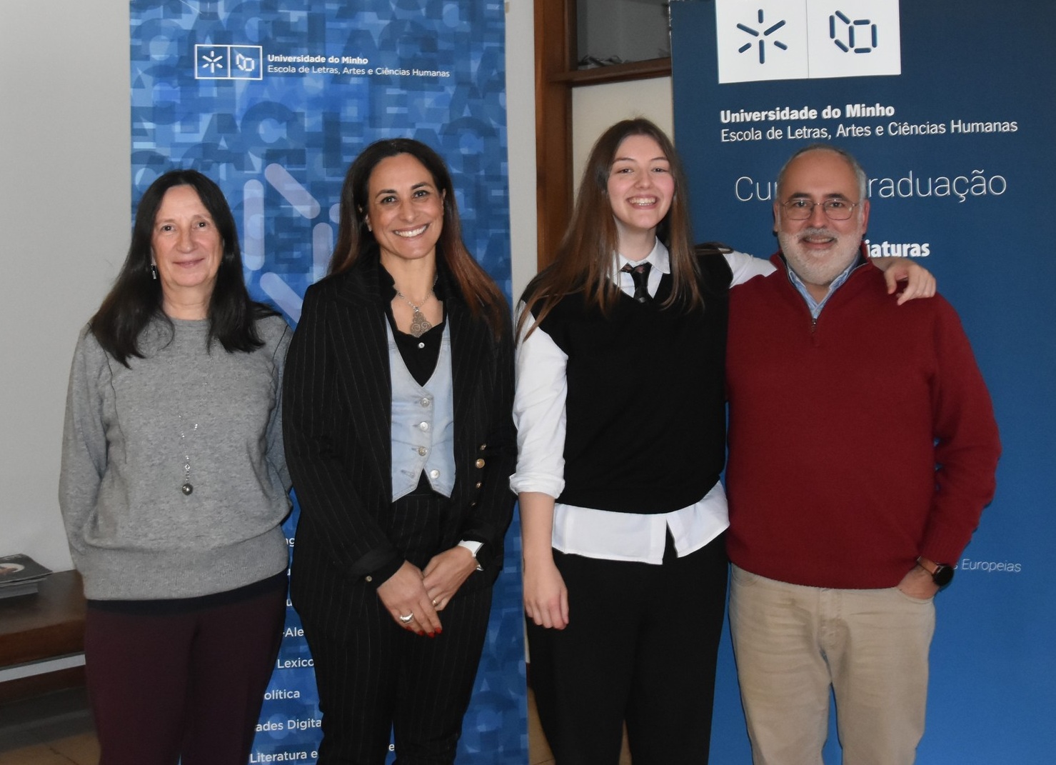 Maria João Dantas na defesa da dissertação, em Braga, com os professores Dolores Lerma, Cristina Flores e Fernando Alves (foto: ELACH)