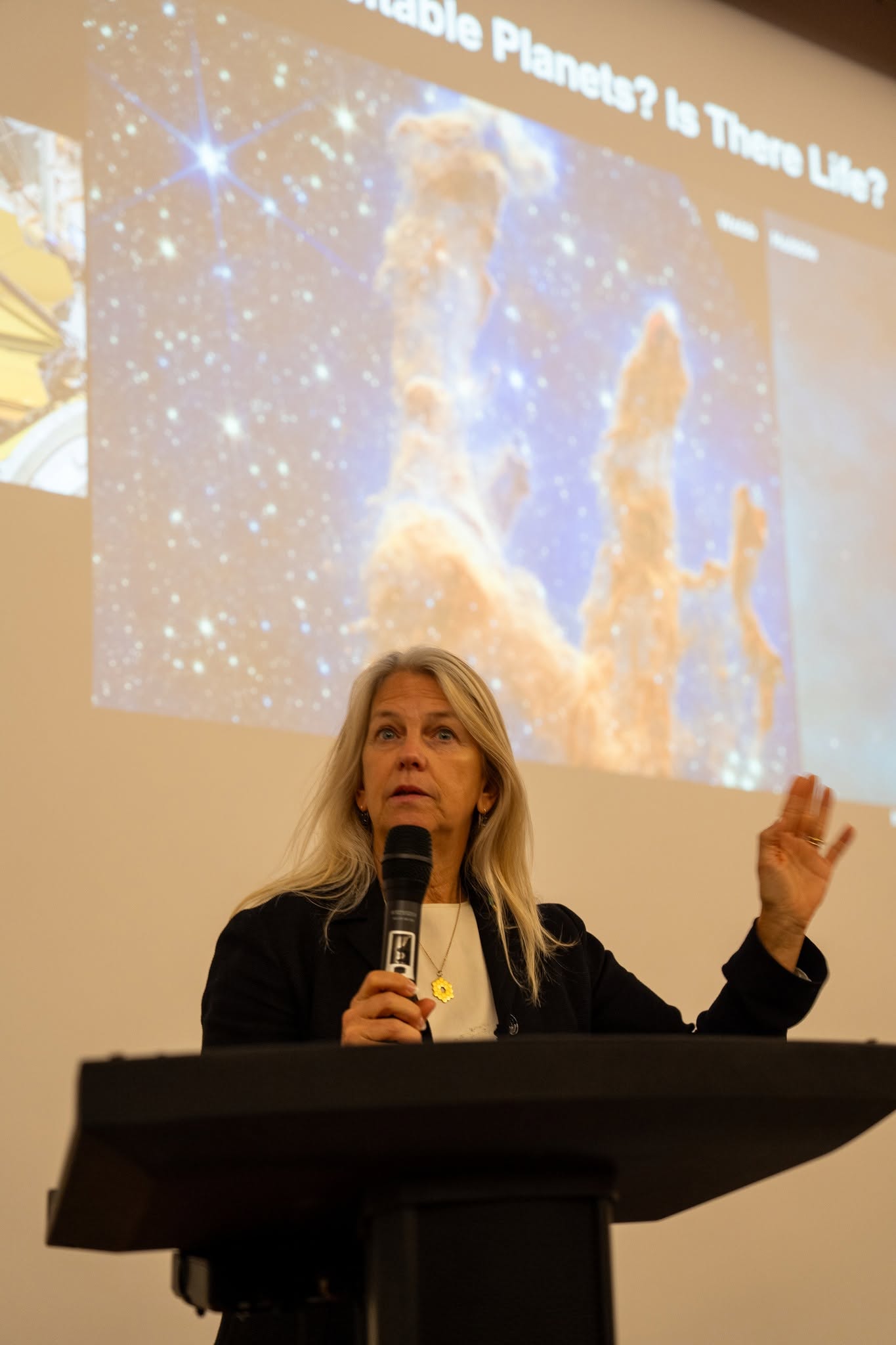 2nd session - Dava Newman (picture: MIT Portugal)