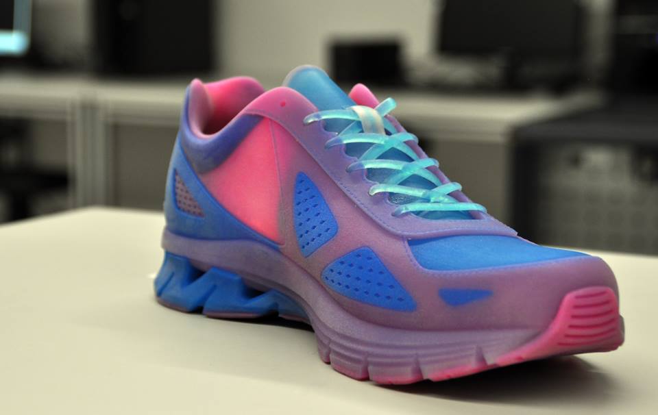 Sapatilha colorida em 3D (foto: GCII-UMinho)