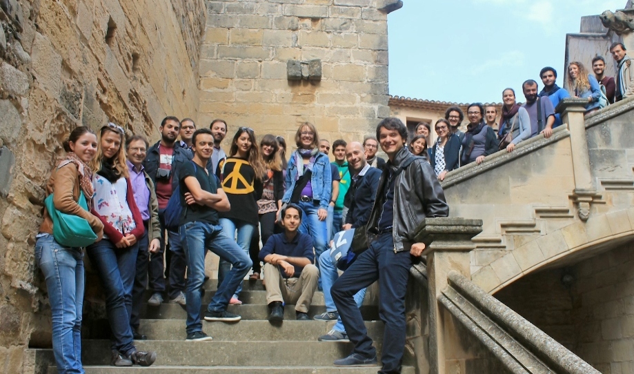 Grupo de estudantes em trabalho de campo